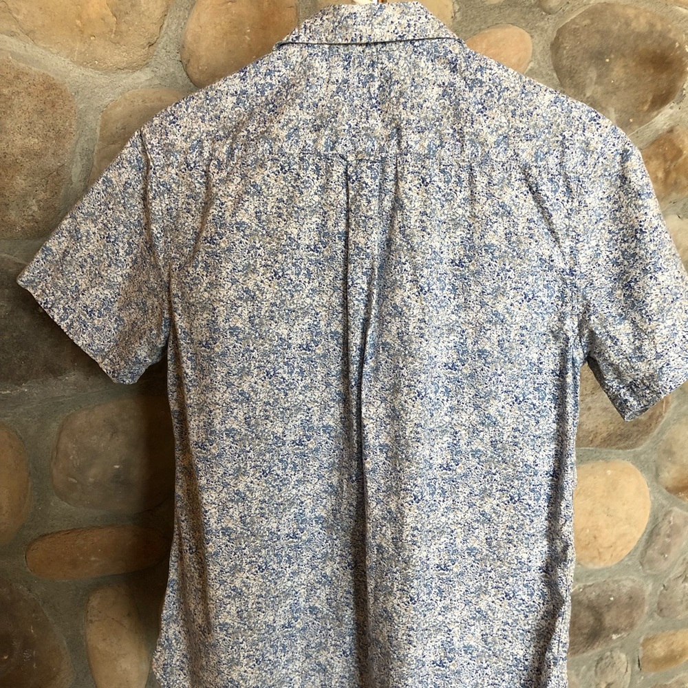 Blue button up - Picture 4 of 4